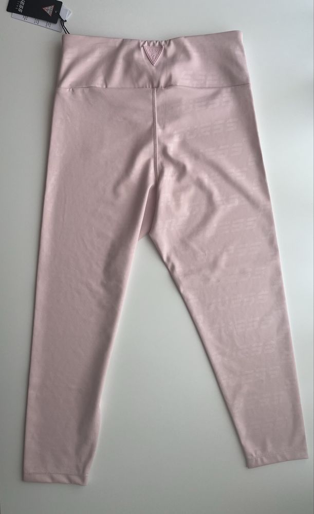 Дамски спортен клин Guess