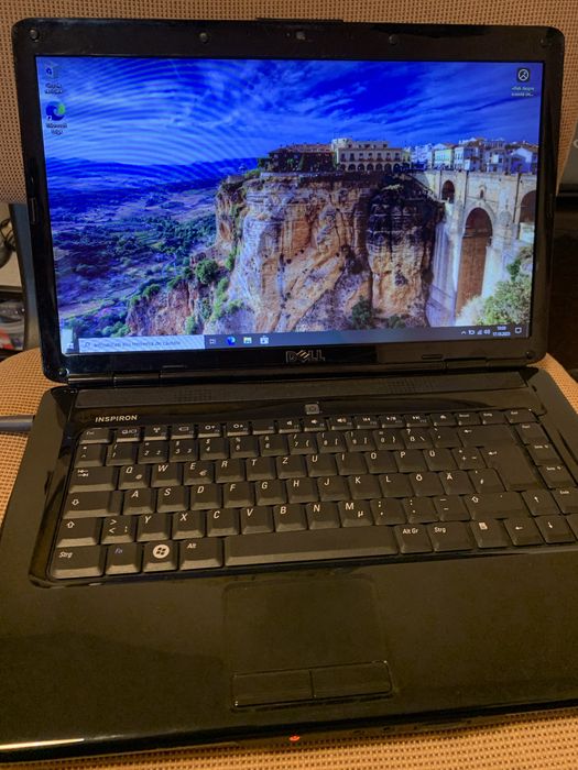 Dezmembrez laptop Dell Inspiron1545