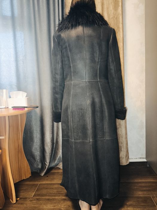 Продам женскую дубленку