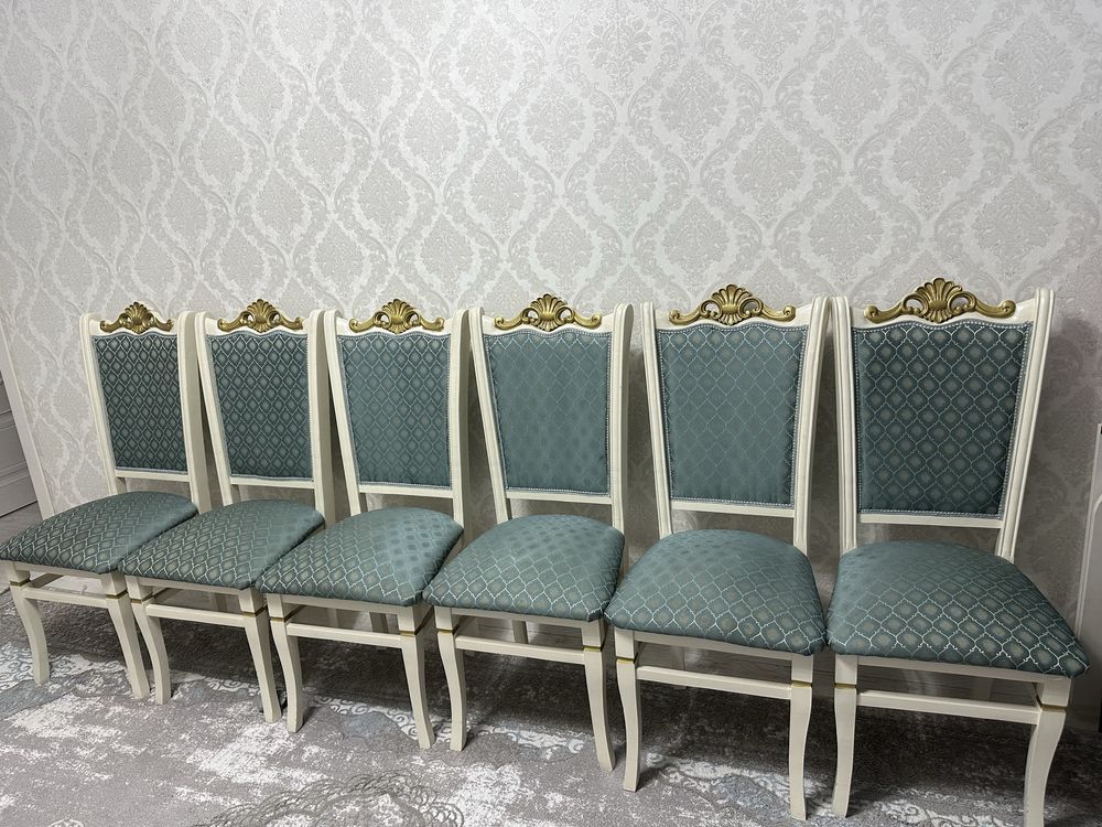 Продается стулья хорошего качества.