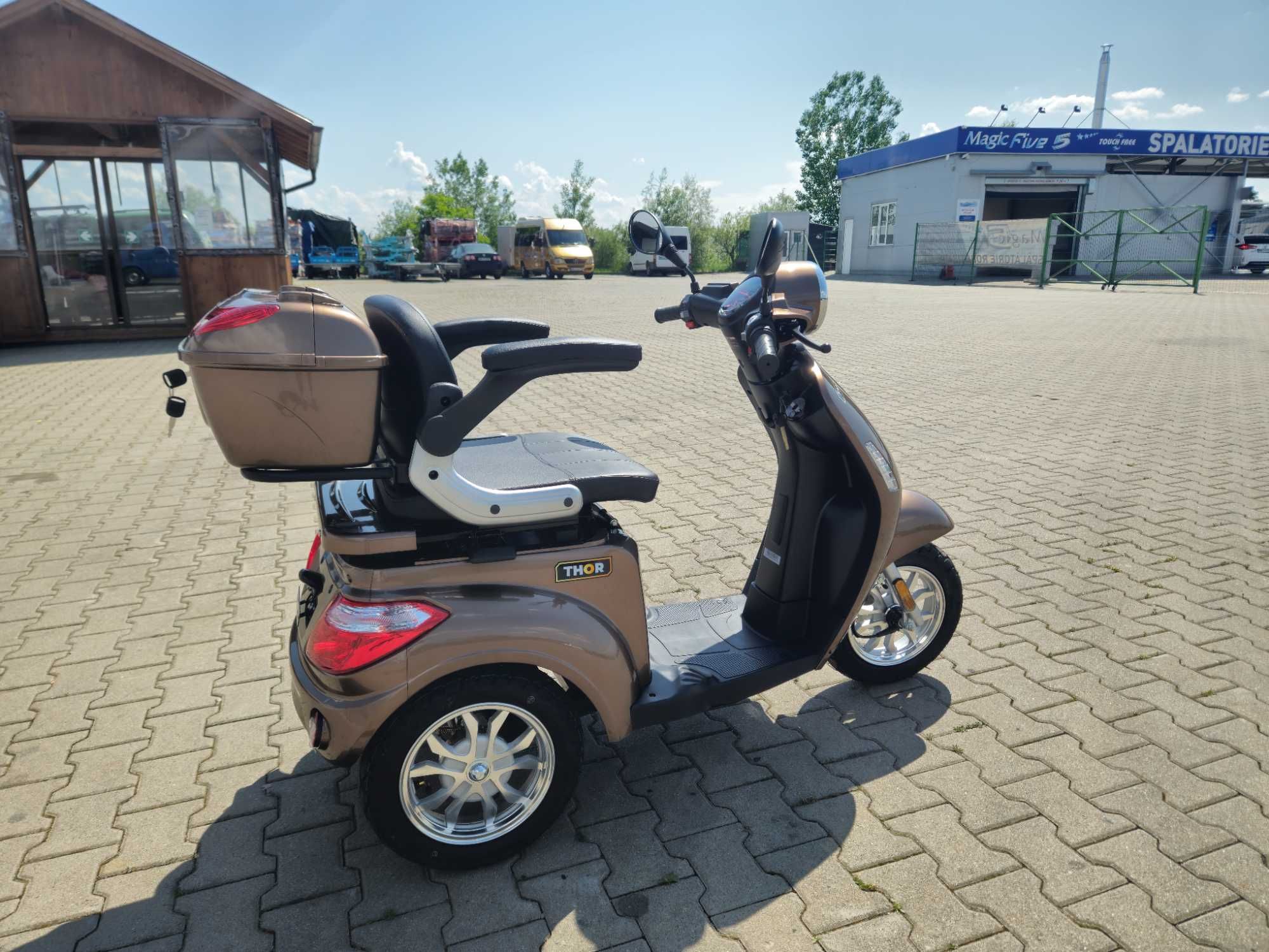 THOR FLUXX triciclu electric motor 800W cu posibilitatea CIV