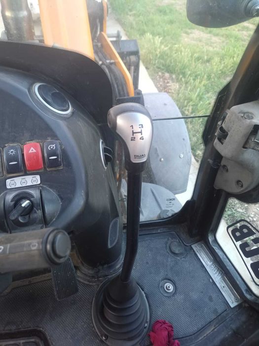 Buldoexcavator Jcb 3Cx