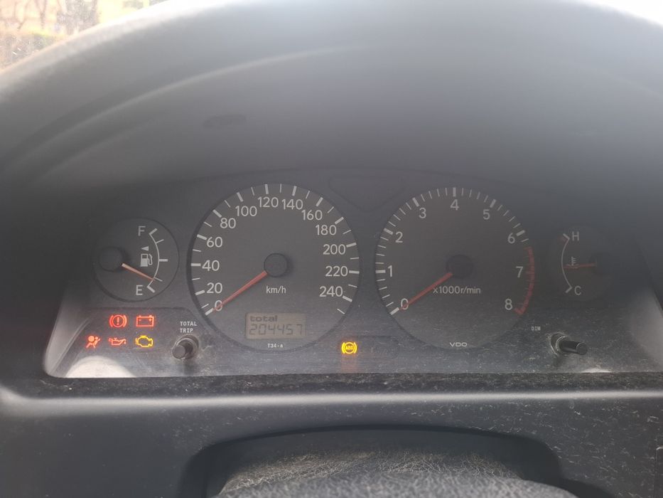 Toyota Avensis T22 1.6 VVTI