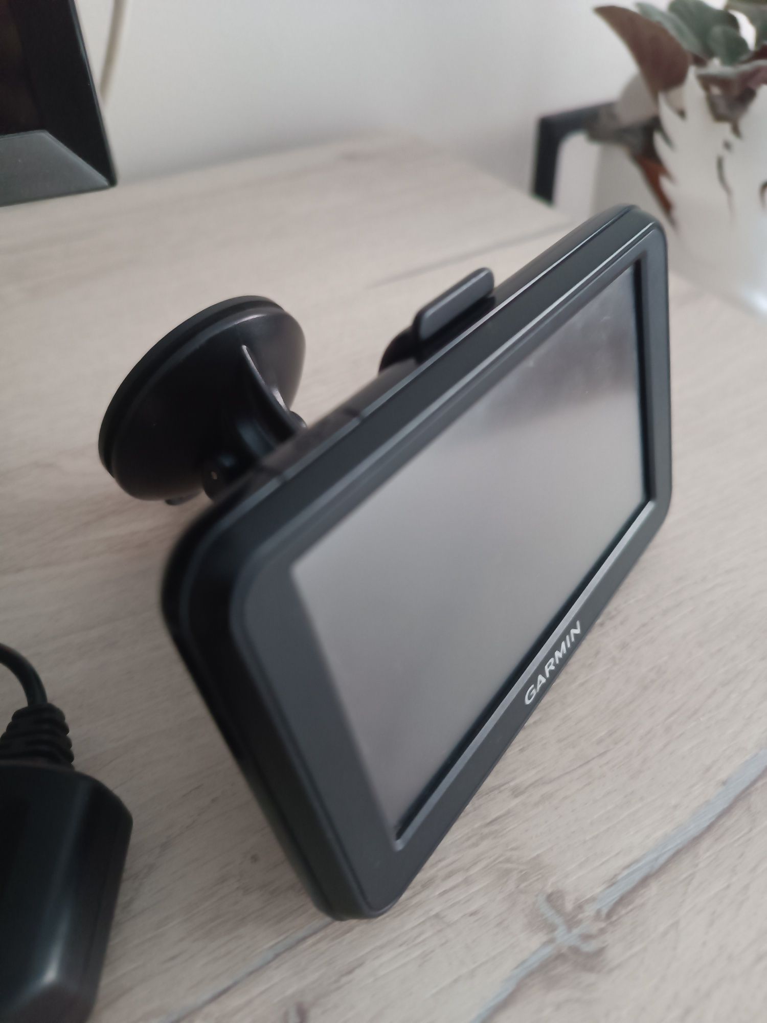 Навигация Garmin nuvi 40