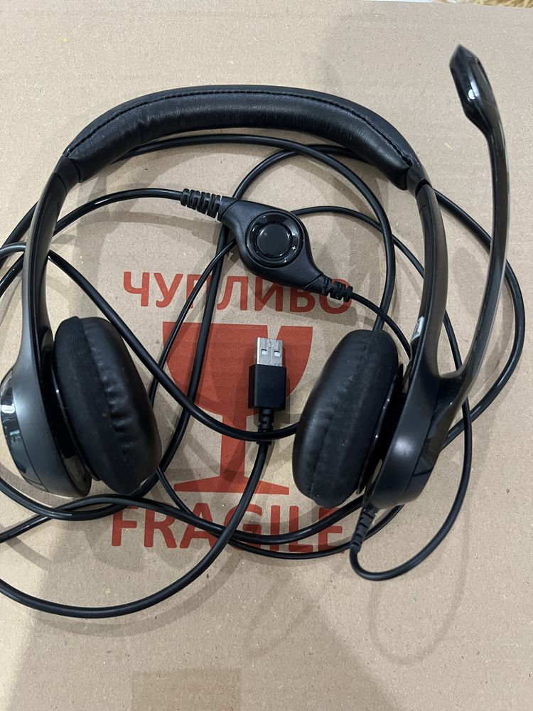 Слушалки Logitech