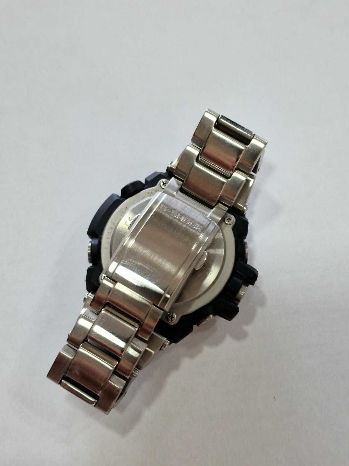 Часовник Casio G-Shock Wave Ceptor Solar Bluetooth GST-B100
