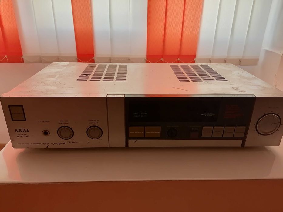 Amplificator Akai AM-U2