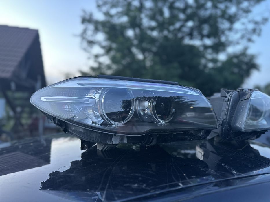 Far faruri stanga dreapta bixenon BMW F10 F11 facelift LCI FL