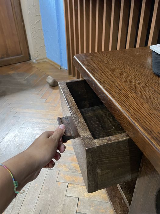 Дървена масичка, помощна