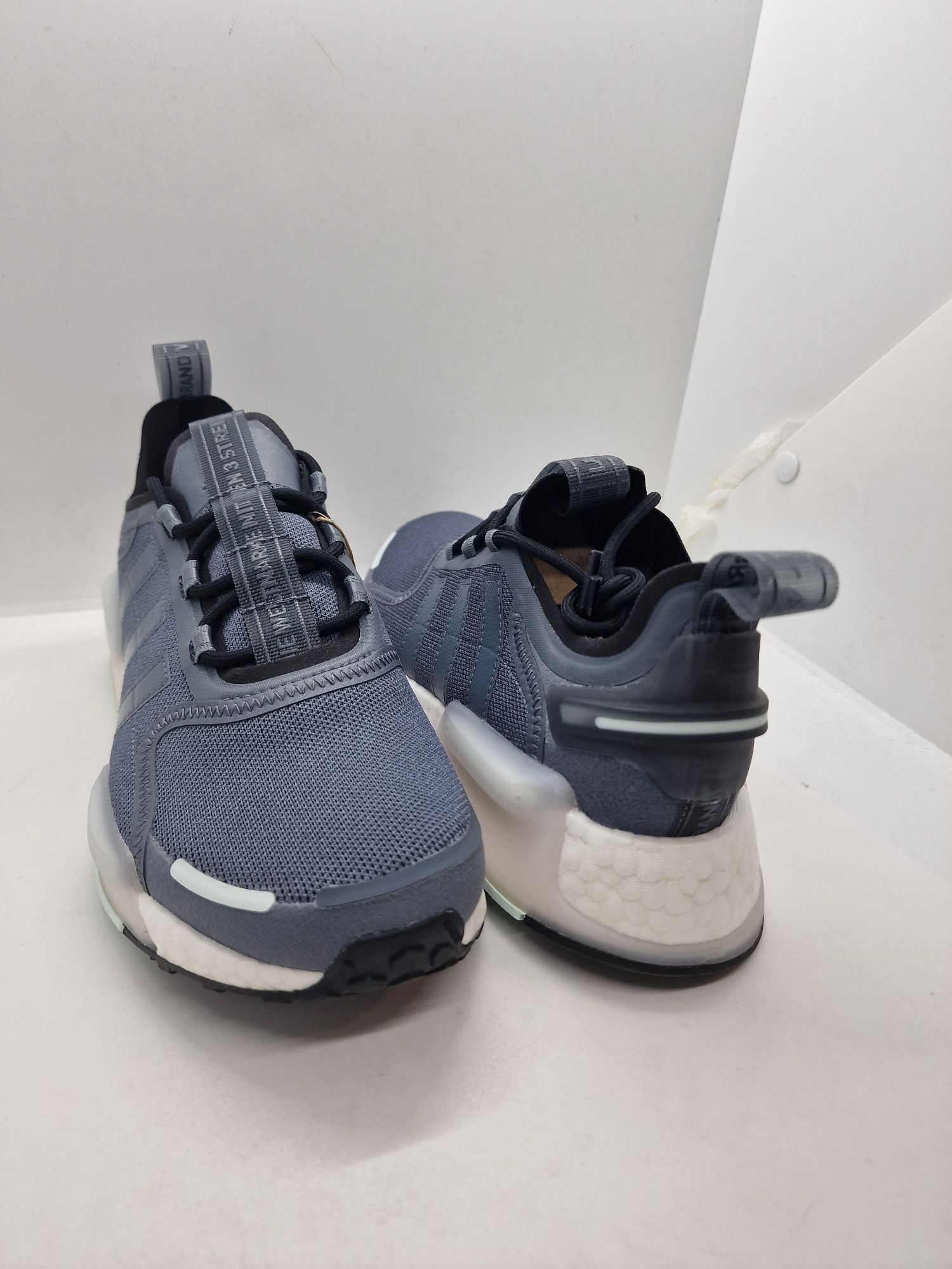 Adidas NMD V3 GZ4353 nr. 39 1/3,40,40 2/3