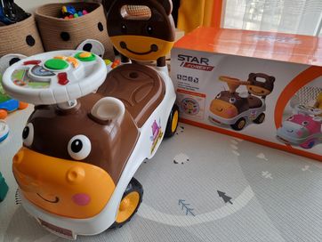 Детска кола за возене с багажник