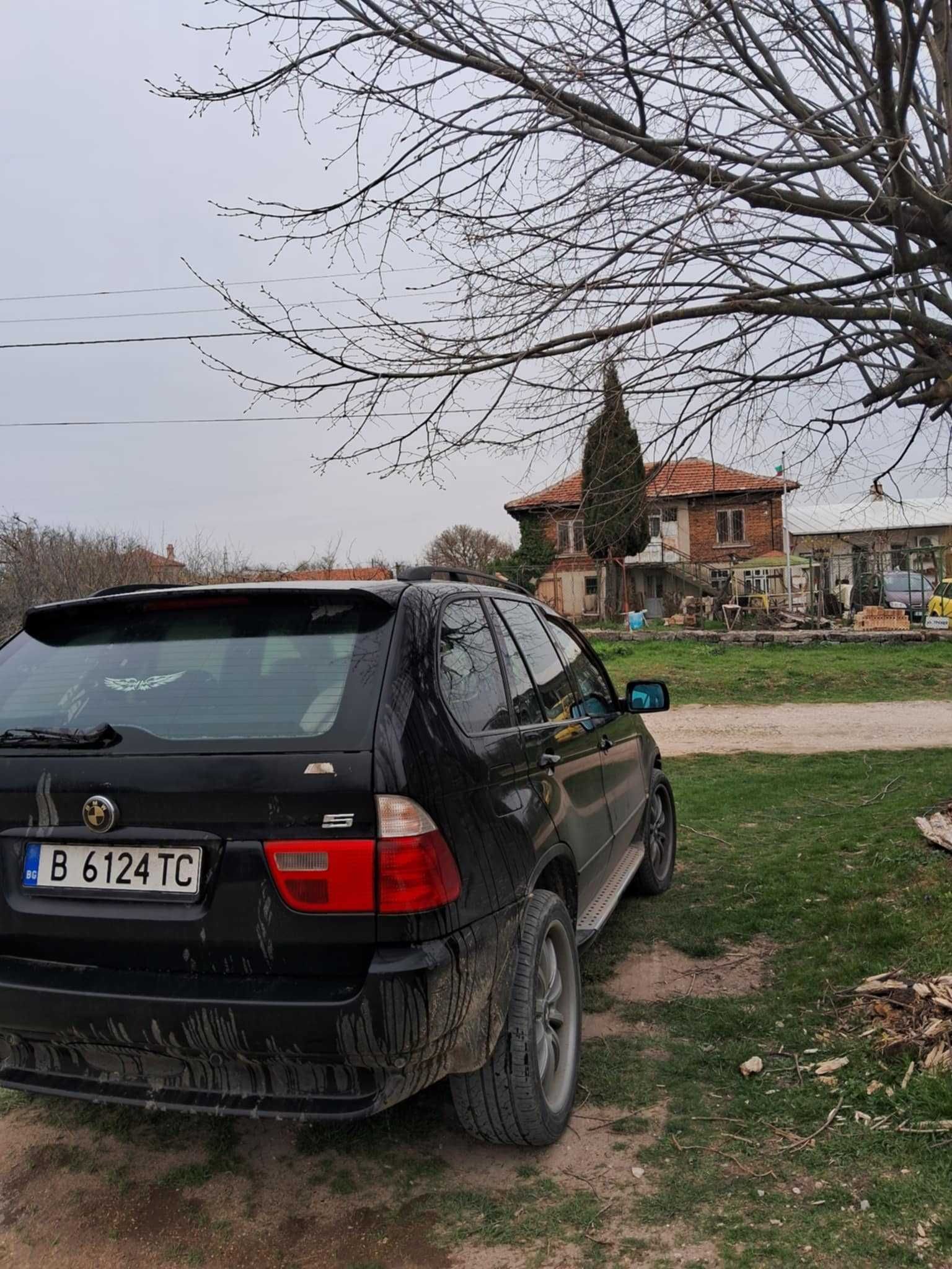 БМВ Х5 Гаражна кола