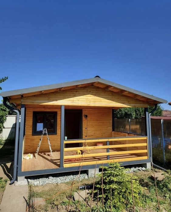 Vand cabane pe structura din lemn