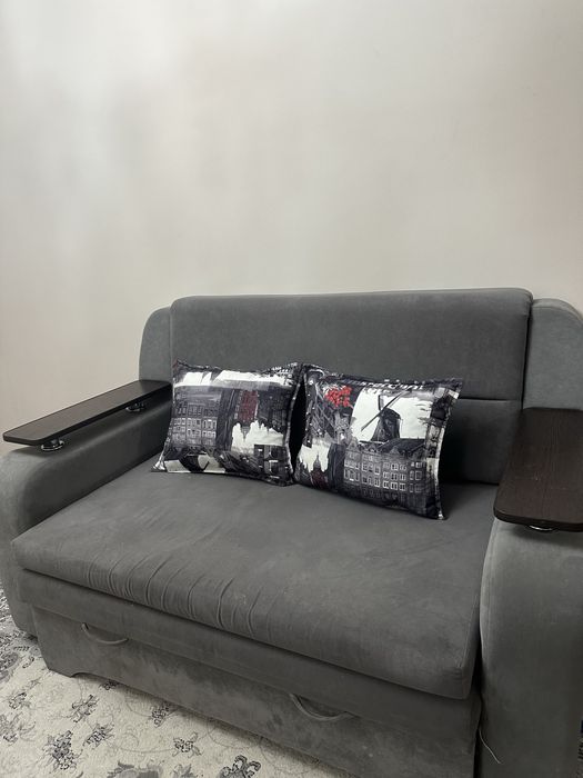 Срочно! Торг! Диван духместный.