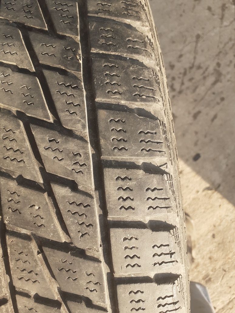 Vând jante cu anvelope dimensiune 225/45R17 pentru opel vectra C