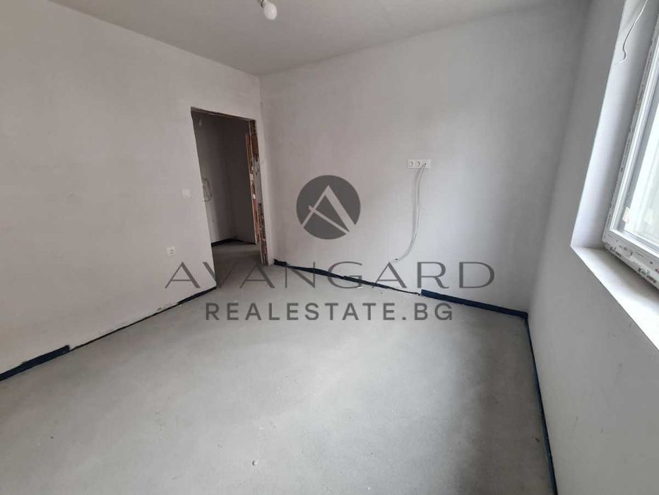 Продава се Двустаен апартамент в Пловдив, Прослав - 65 кв.м за 1166 €/кв.м - Снимка #4