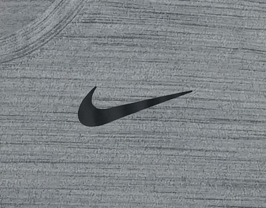 Nike DRI-FIT оригинална тениска XL Найк спорт фитнес фланелка
