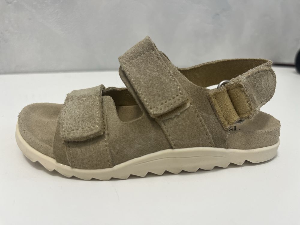 Детски обувки Biomecanics, Zara, Mango, Crocs