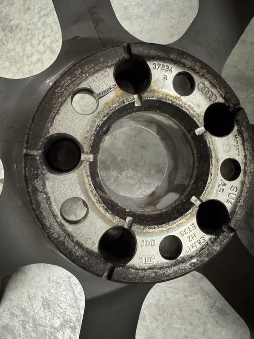 Jante Aliaj, cauciucuri 235/65/R17 Audi A4 A5 A6 A7 Q3 Q5 5x112 8jet39