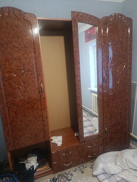 Шифонер.спальный.тумба.комплект