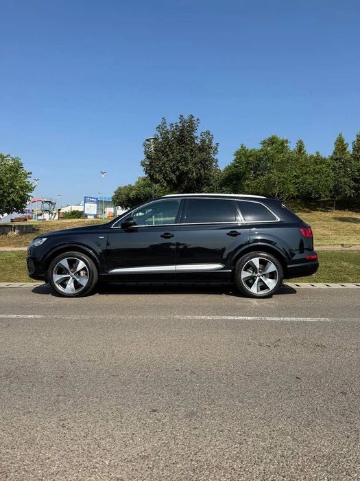 Audi Q7 Audi Q7, 3.0 Diesel Euro6 ,7 locuri, Matrix, nightvision, 3xSline