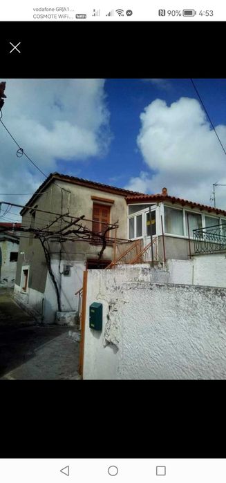 Продава се двуетажна къща в Гърция 50х.евро.Спешно