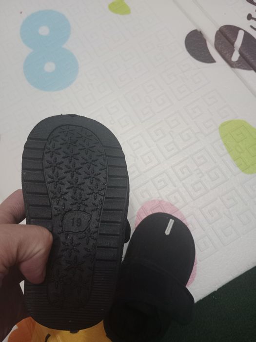 Продаю уги детские