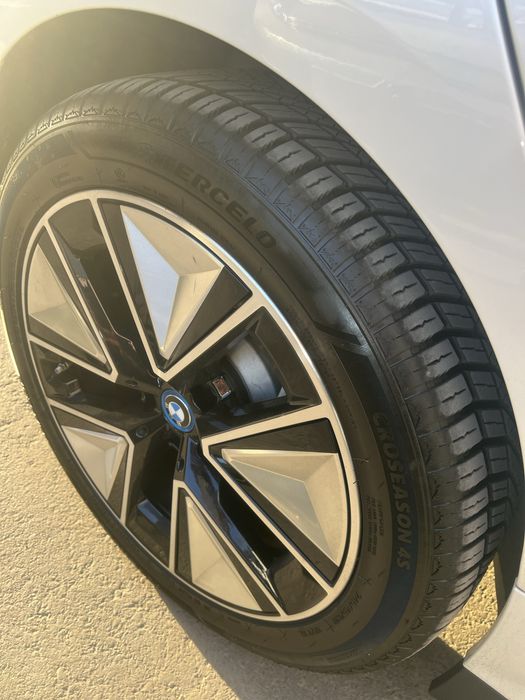 BMW i3 40L night sport