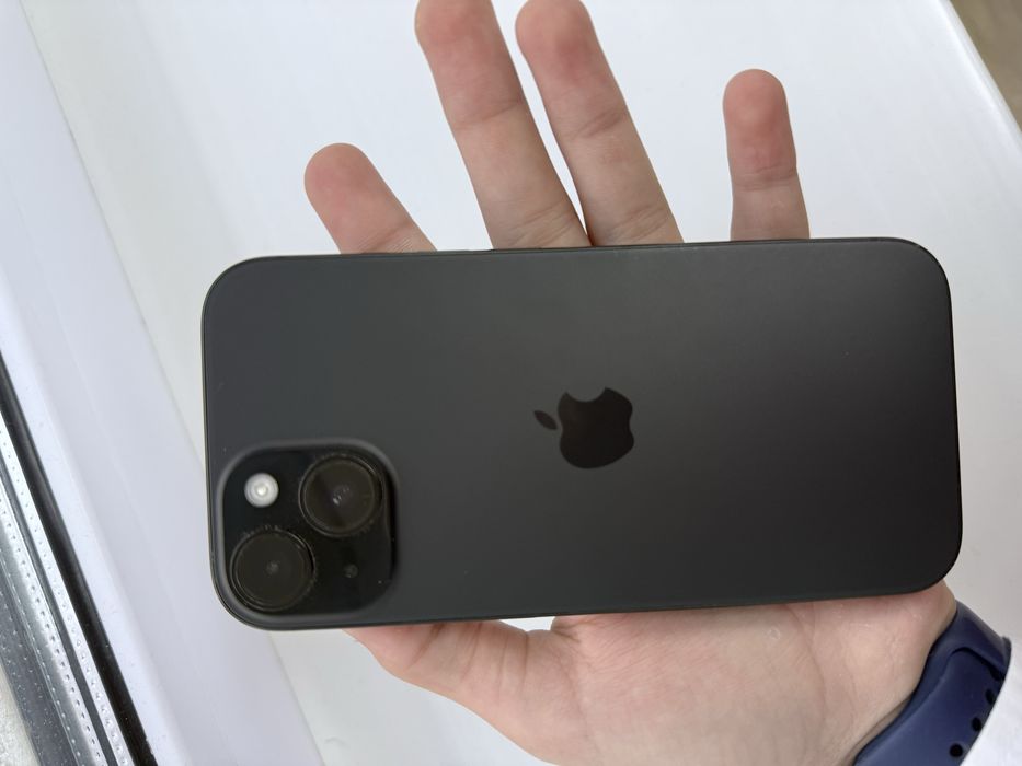 Iphone 15 емкость 88% черный цвет зарядка коробка есть