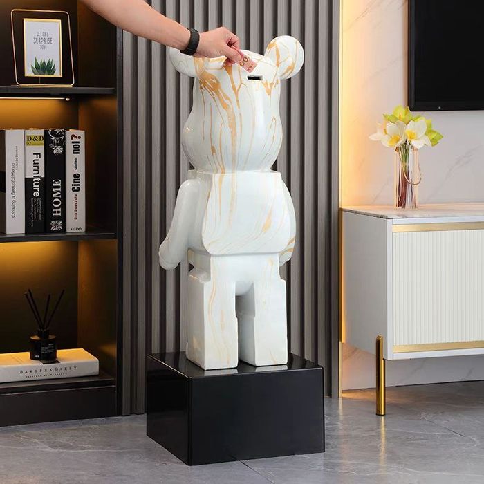 Мишка BearBrick тимати   копилка