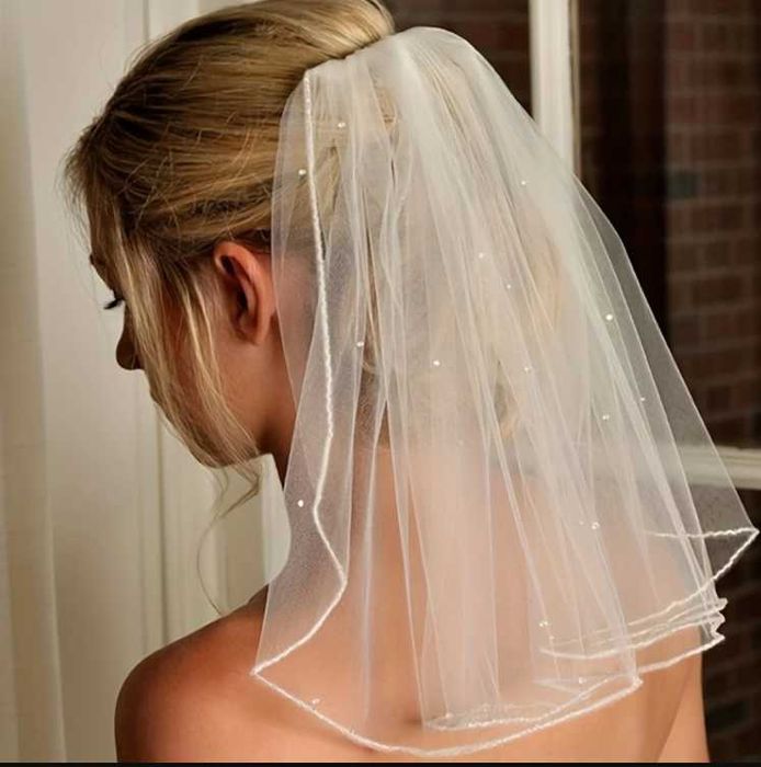 Къс булчински воал с перли за сватба или моминско парти 42х50 см