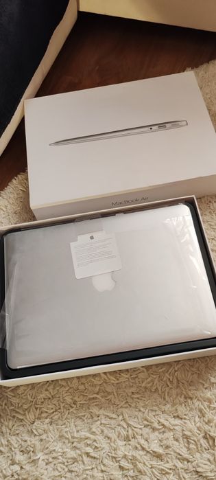 Laptop Mac & Monitor Dell