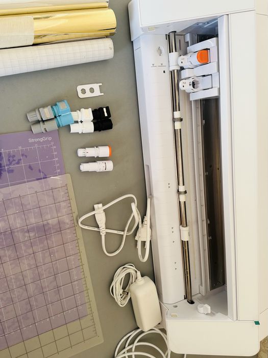 Режущий плоттер Silhouette Cameo 4+