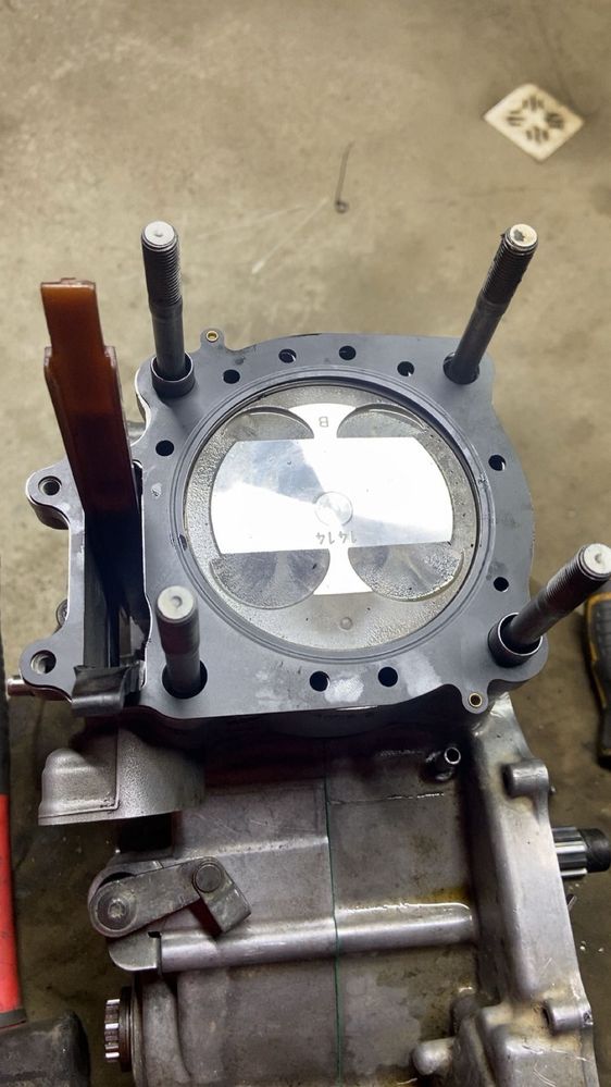 Honda crf 450 2007 de vanzare stara foarte bune !