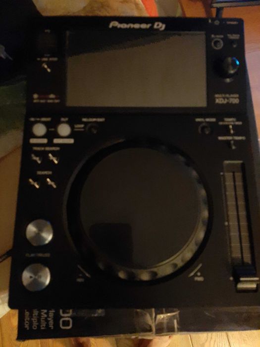 Pioneer XDJ 700 in conditie pristine  folosit f putin