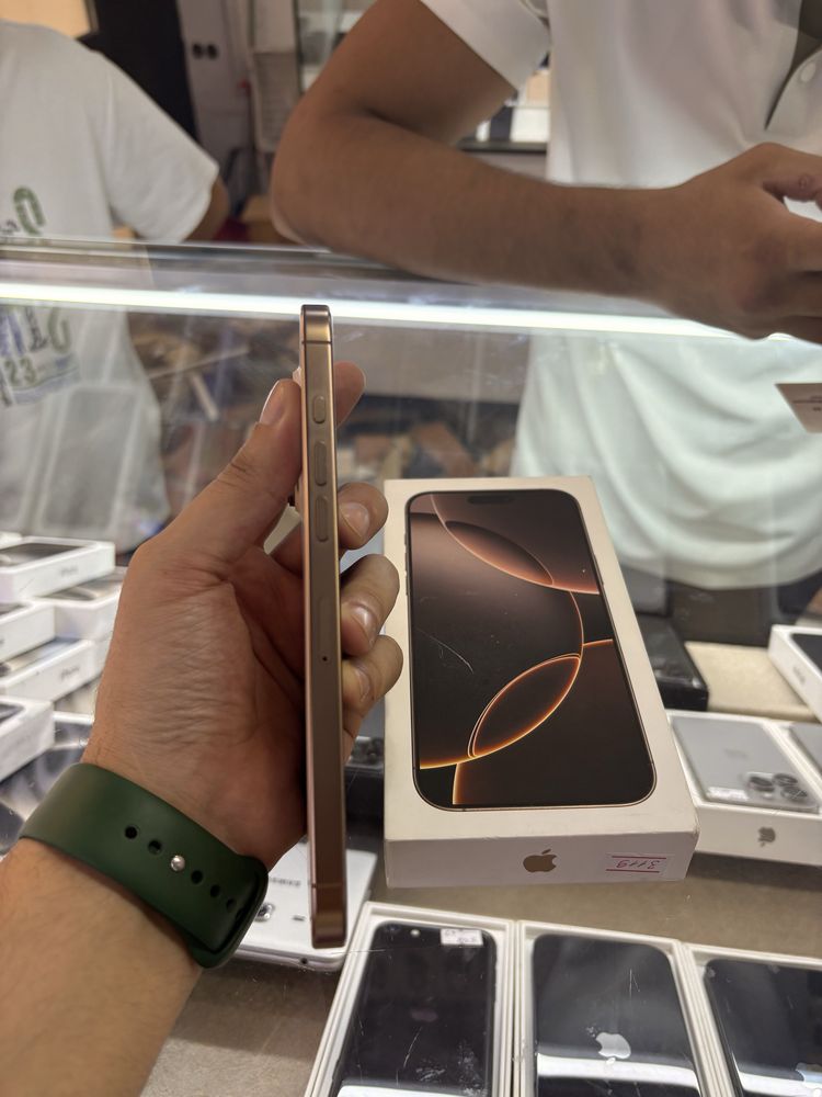 iPhone 16 Pro Max 256 gb desert