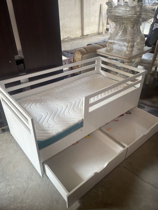 Продается детская кровать в хорошем состоянии