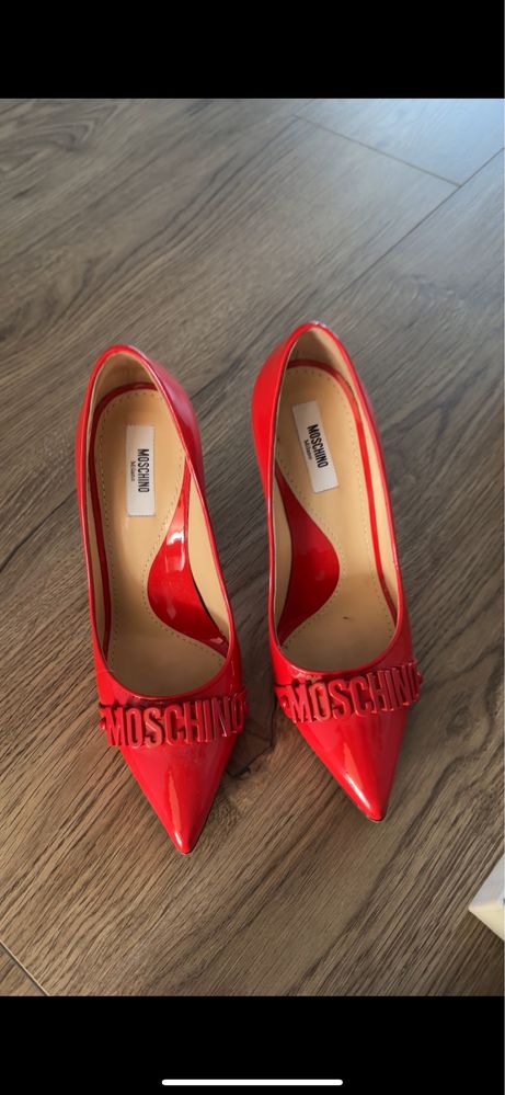 Туфли Moschino