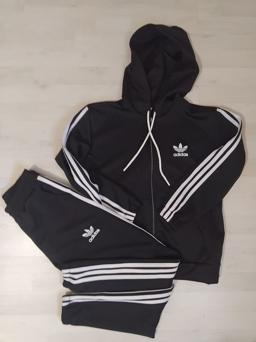 Trening dama Adidas.