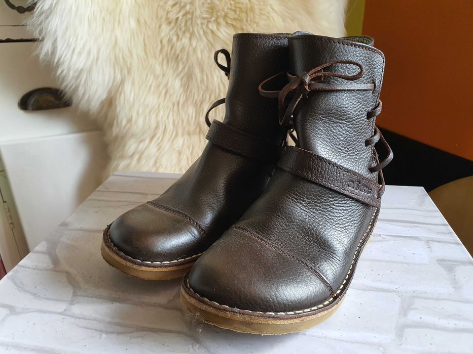 Ghete inalte din piele marimea 36