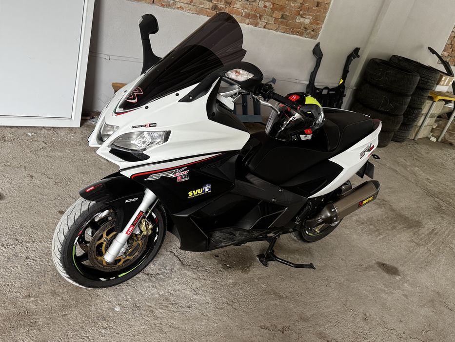 Aprilia srv850 Akrapovic omologat in acte