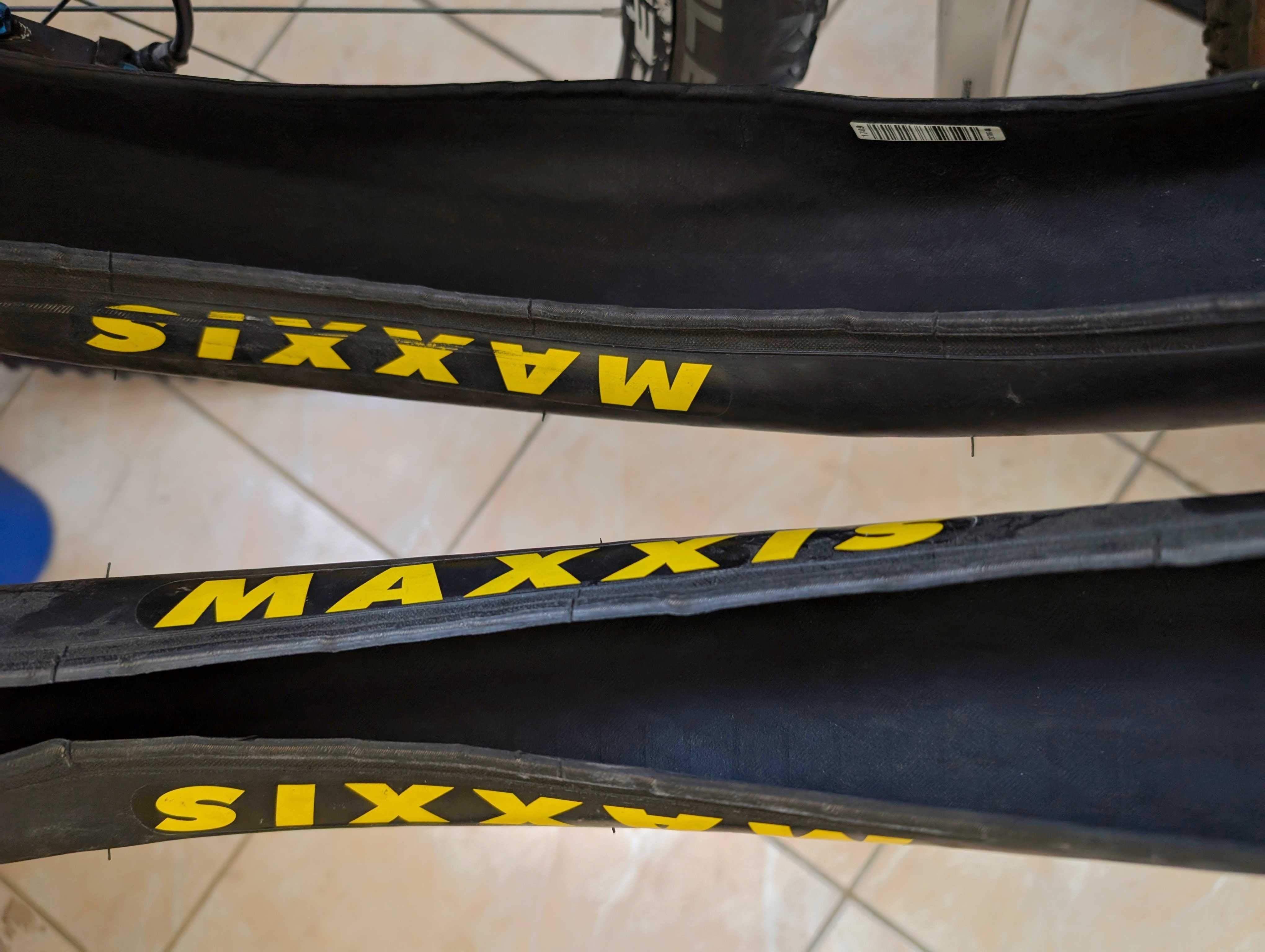 SET MAXXIS ICON 26 x2.2 pliabil 550 grame