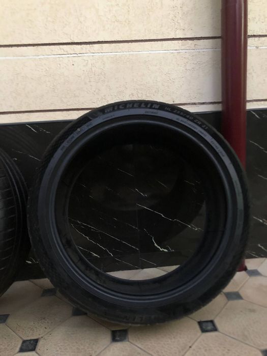 255 40 ZR21 Michelin Pilot Sports 2 Dona holati yaxshi