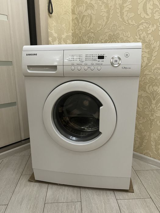 Продам стиральную машинку Samsung , 5.2 кг , Б/ у в хорошем состоянии