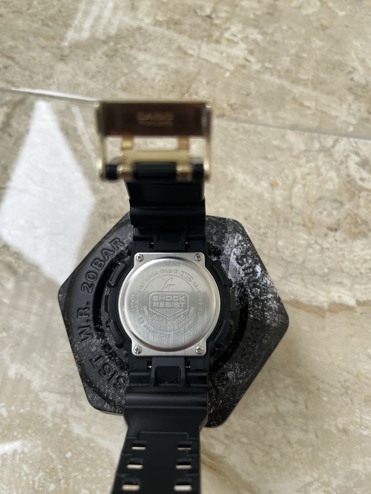 G-shock часовник