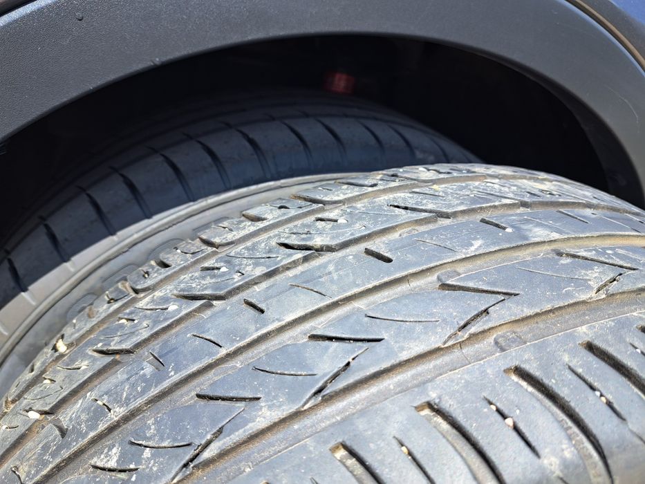 Cauciuc Jenṭi Ford Kuga 235/50/18