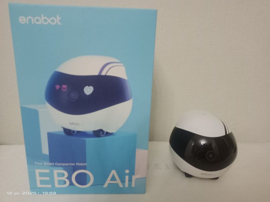 Enabot EBO Air — умный робот-компаньон, новый, полный комплект