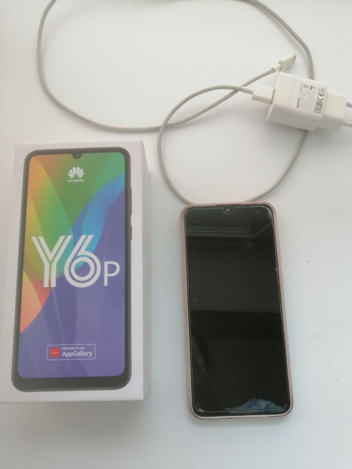 Продам Huawei Y6p