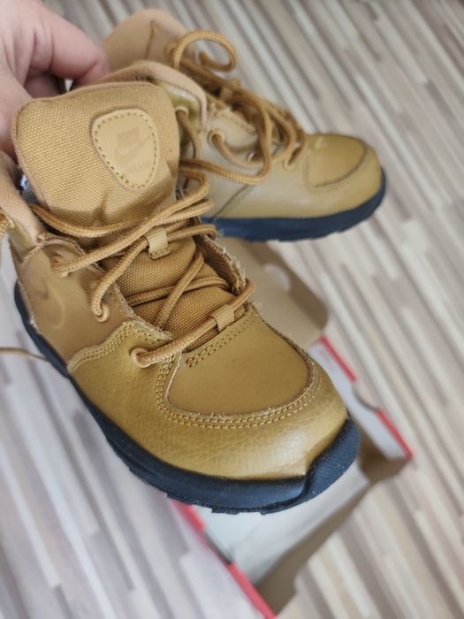 Nike боти 26 момче