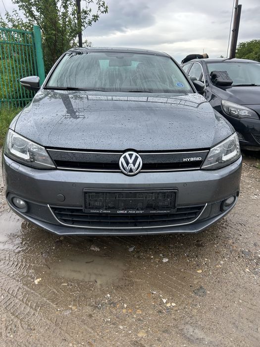 Bară față cu spălatoare faruri completă  Volkswagen Jetta 2014